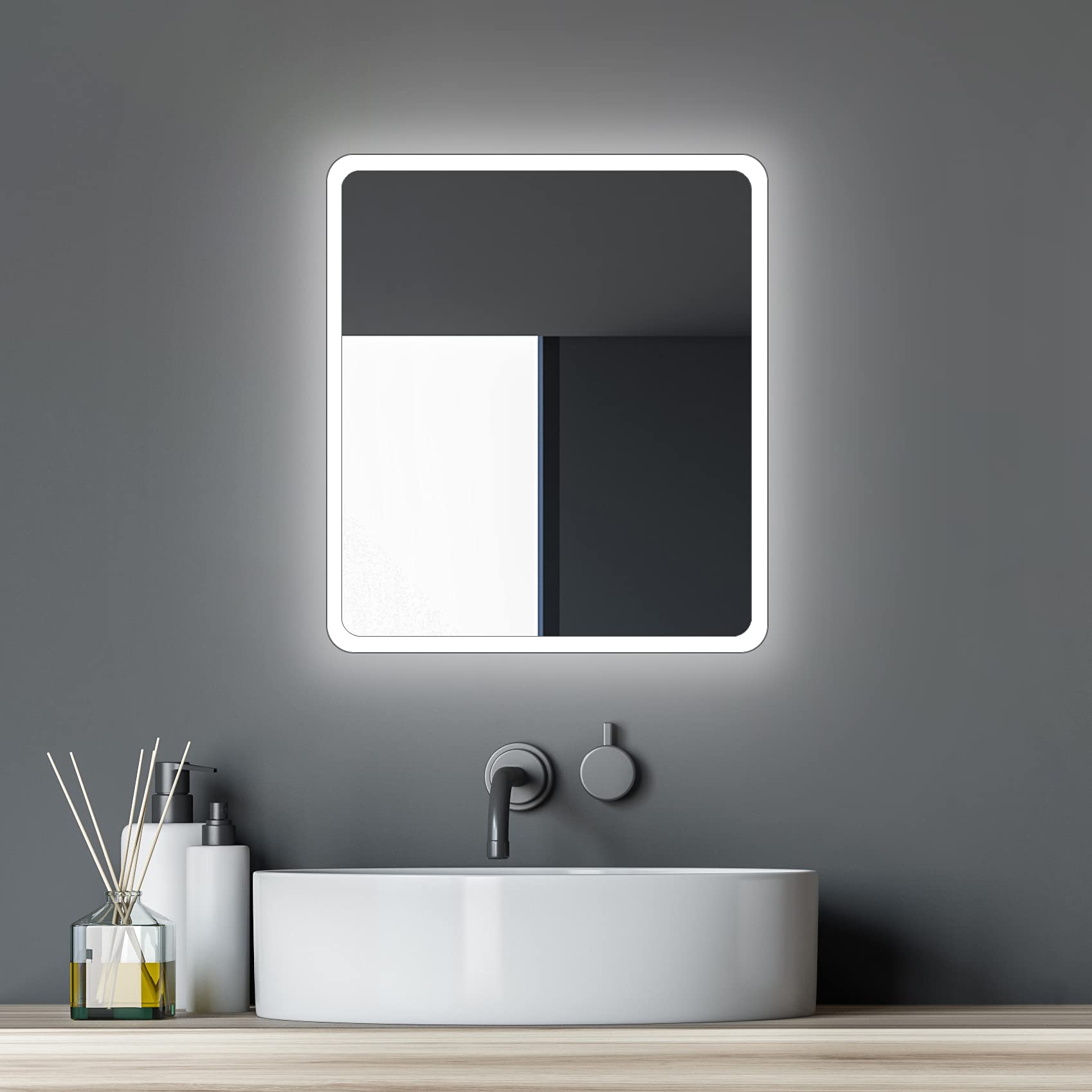 talos-moon-led-badspiegel-40x45-cm-mit-neutralwei-und-aluminiumrahmen image 1