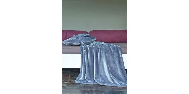 grace-grand-spa-kuscheldecke-gro-brombeer-150x200-cm image 1