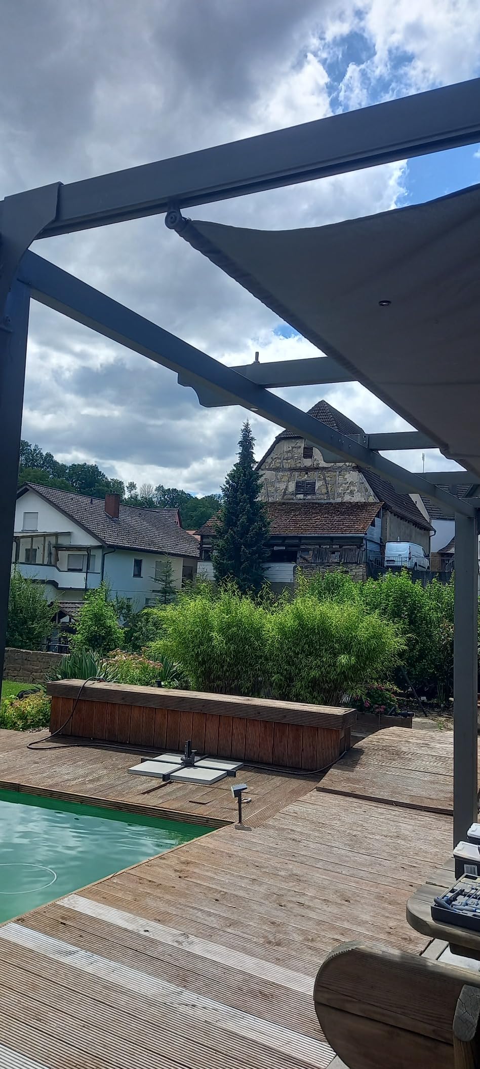 Pavillon gerettet