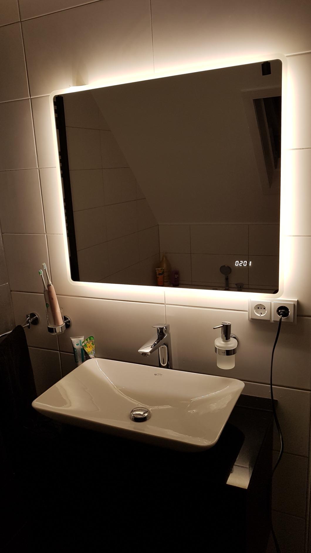 Licht gut, Uhr gewöhnungsbedürftig