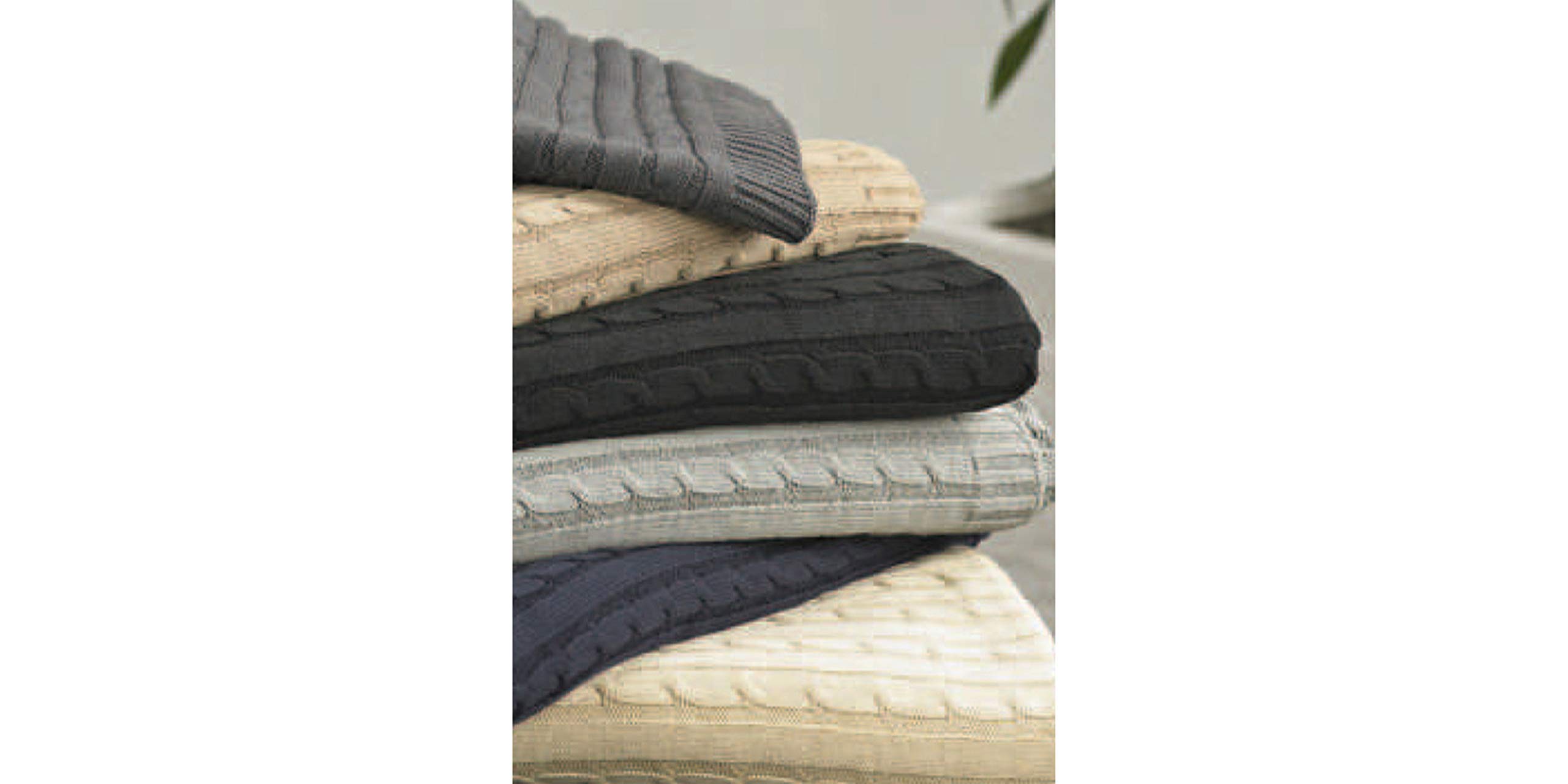 grace-grand-spa-strickdecke-100-baumwolle-130x170-cm-schwarz image 3